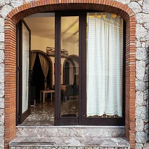 Casa Pirri Apartment